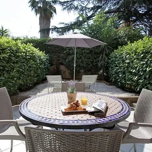  Appartement Beautiful Close To Private Parking