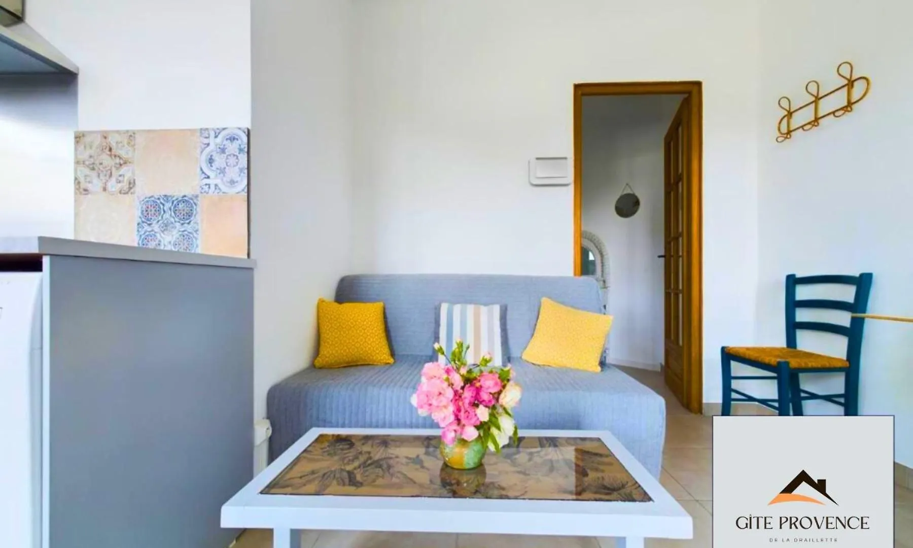 Gite De La Draillette Noves Apartment