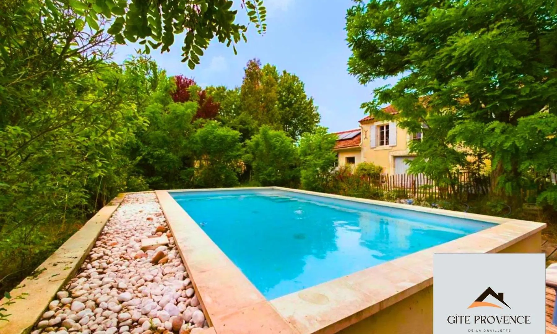 Gite De La Draillette Noves France